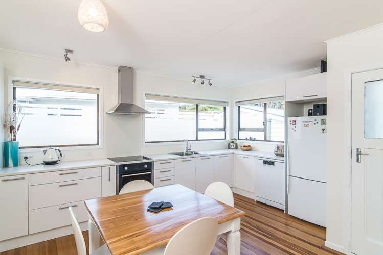 42 Kaitawa Crescent Paraparaumu_2