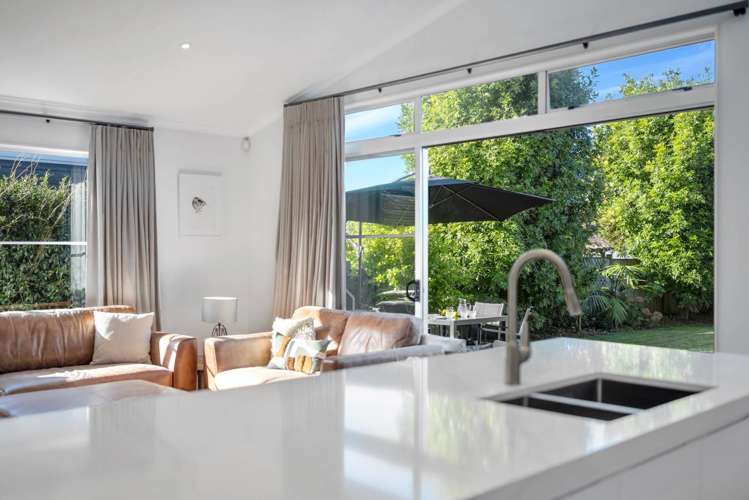 123 Pine Harbour Parade Beachlands_21