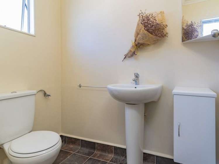 192 Saint Vincent Street Toi Toi_14