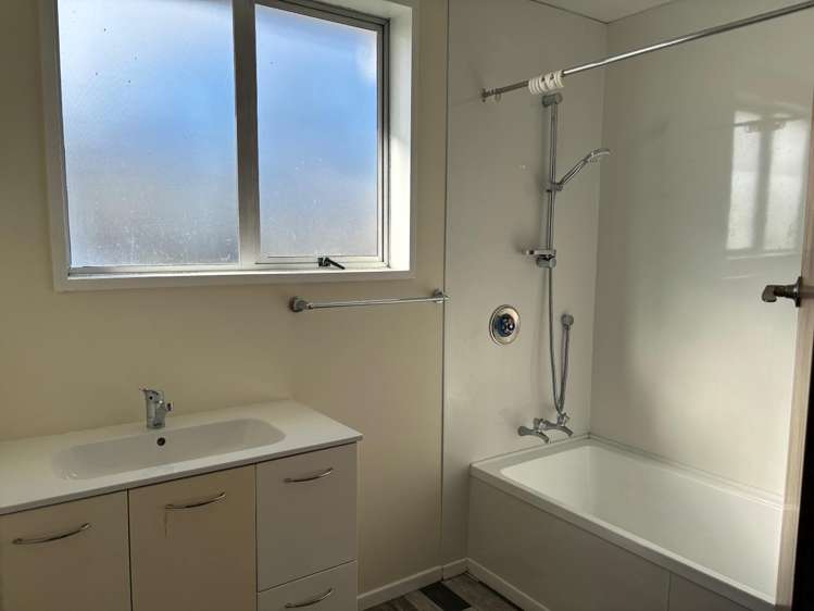 42 Disraeli Street 10113_8