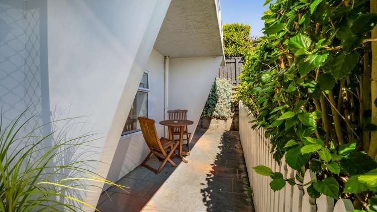 13B Hine Street New Plymouth_39