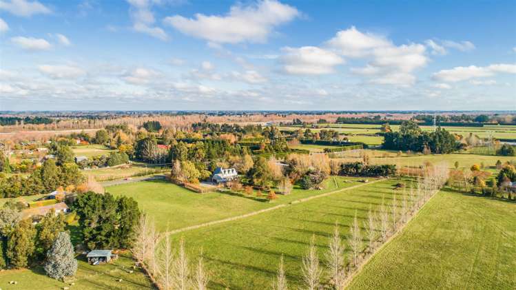 49 Fawcetts Road Ashley_31