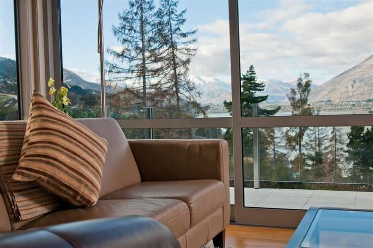 3/11 Gum Lane Queenstown_5