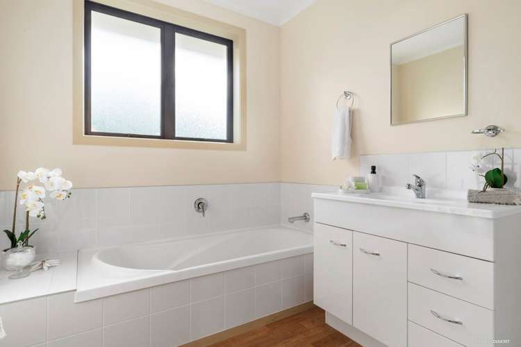 7 Settlers Way Pukekohe_16