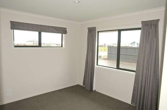 9 Limbrick Crescent Wigram_4