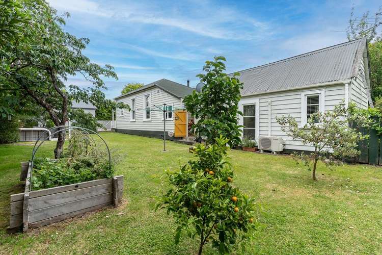 463 High Street South Carterton_26