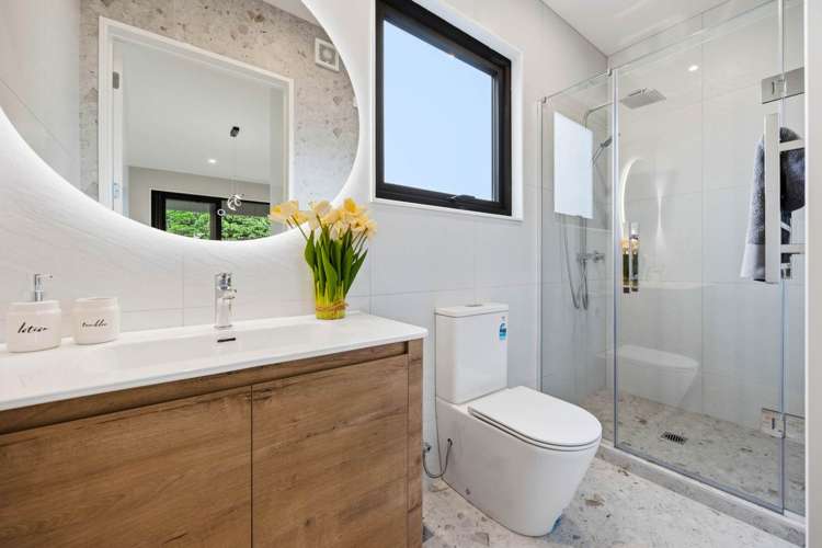 6 Beach Road Te Atatu Peninsula_21