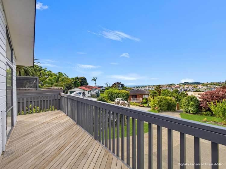 57 John Dee Crescent Red Beach_7