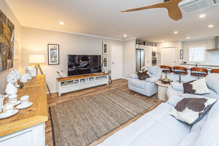 34 Tirimoana Place Otamatea_6