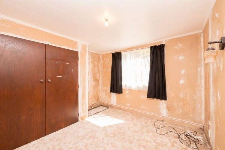 91 Hathaway Street Stratford_17