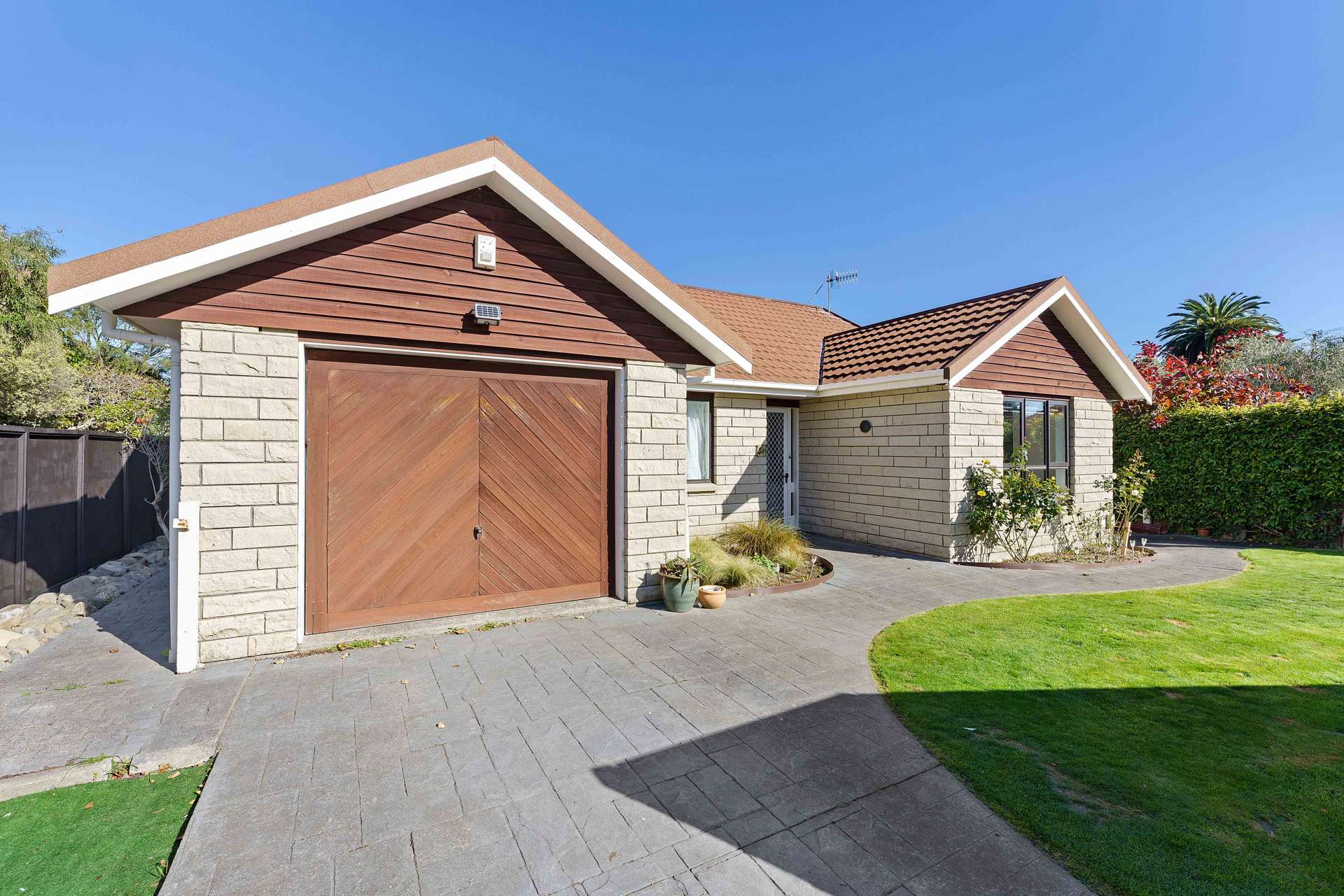 1/37 Rosebank Grove Waikanae_0