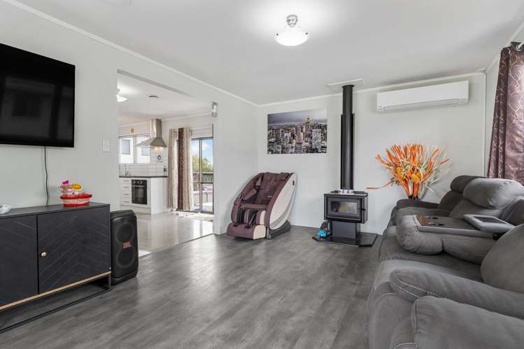 186 Mahia Road Wattle Downs_6