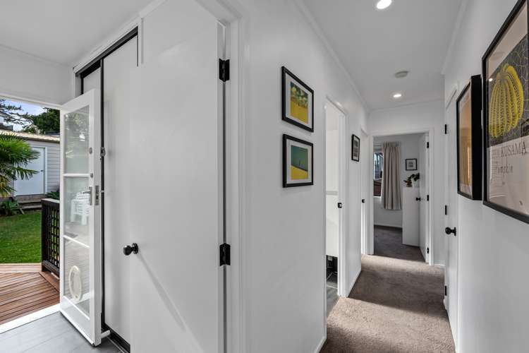 1/105 Sunset Road Totara Vale_12