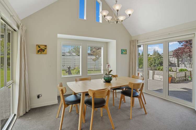 4 Barnsley Crescent West Melton_3