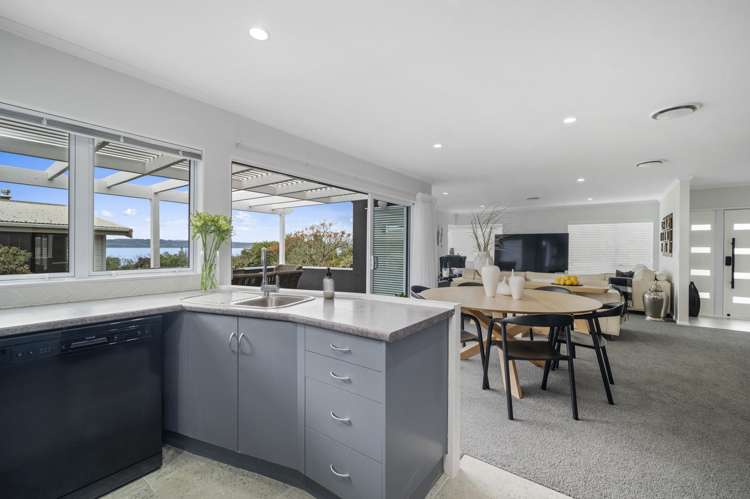 12 Aquarius Drive Kawaha Point_4