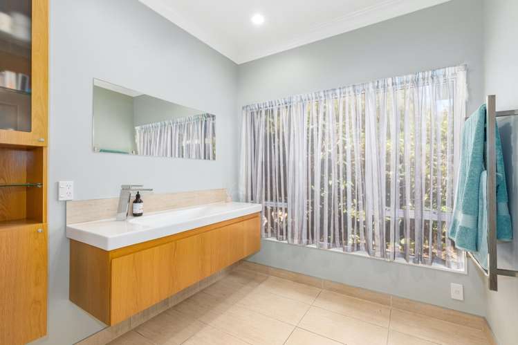 283 Ngarara Road Waikanae_14