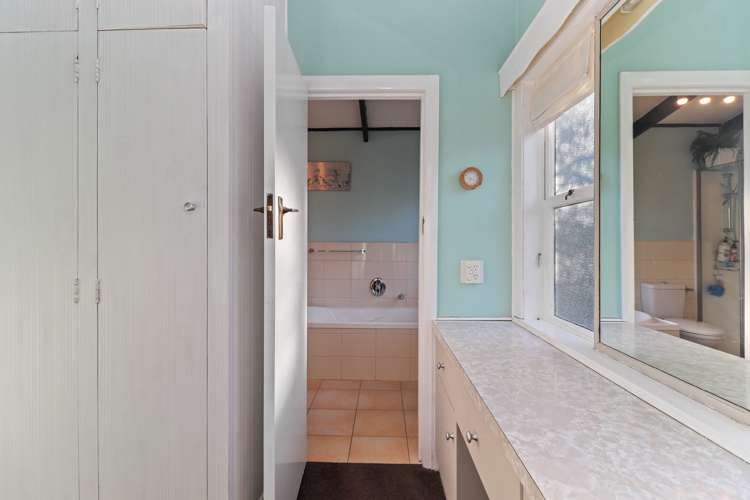 2 Russell Avenue Te Aroha_11