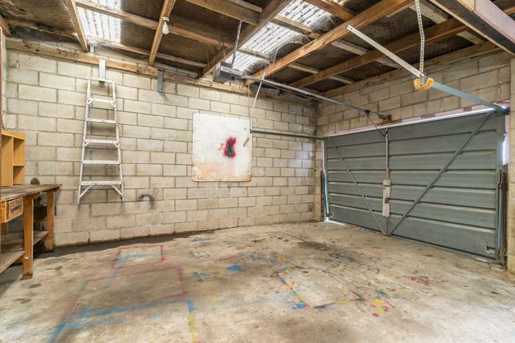 31 Mcintosh Road Brighton_8