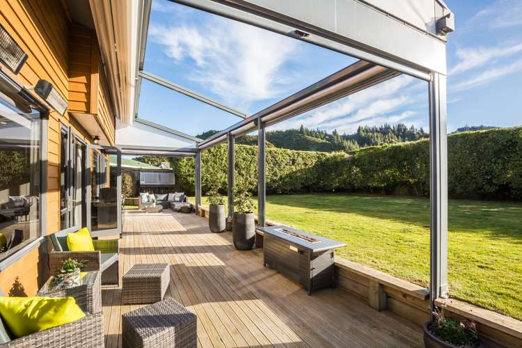 14 Betty Watt Grove Riverstone Terraces_24