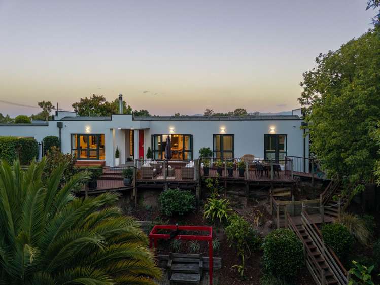 76 Moffat Drive Lincoln_31