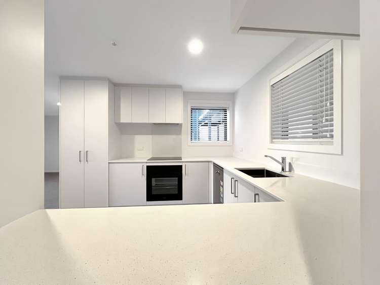 2B/20 Morning Star Place 2798_3