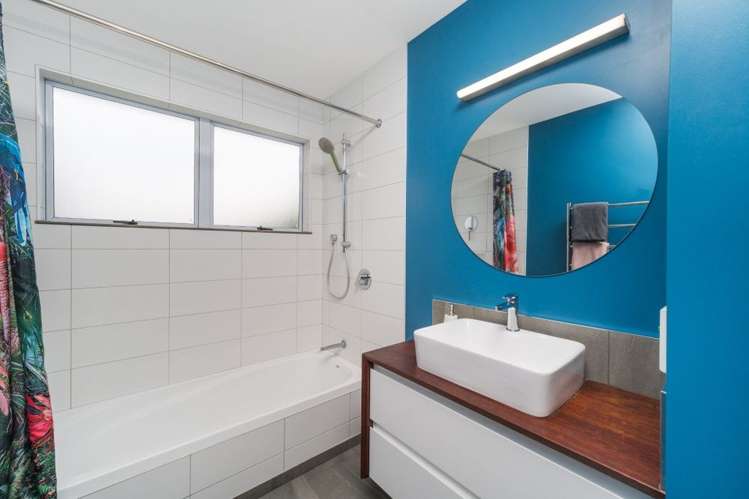 5 Woburn Place Takaro_13