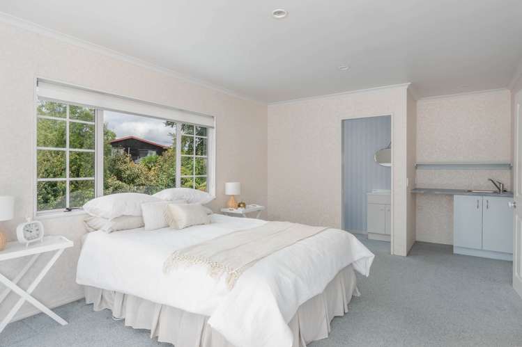 2/72 Mere Road Taupo_12