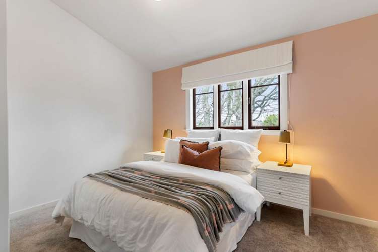 2 Lynch Street Pt Chevalier_24