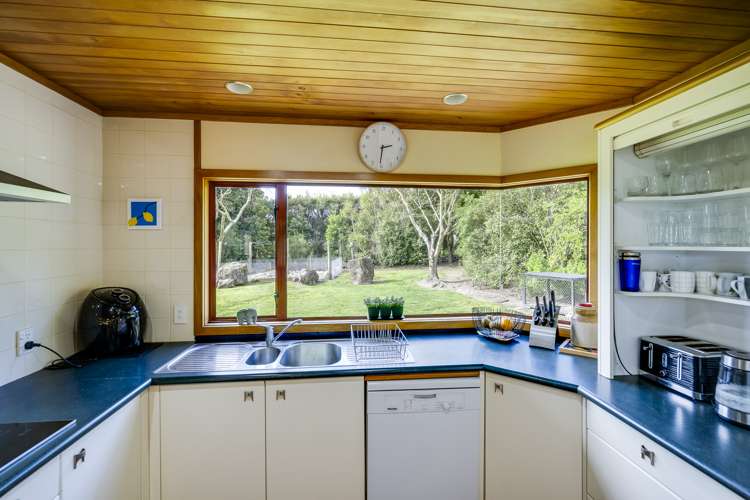 42 Raymond Road Haumoana_9