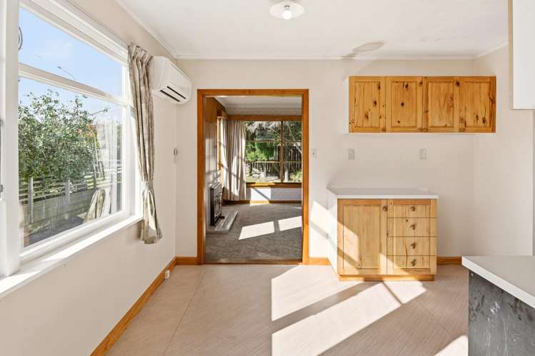 64 New Renwick Road Burleigh_11