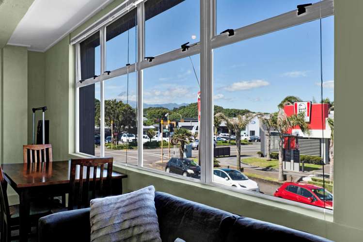 33 Gover Street Central_9