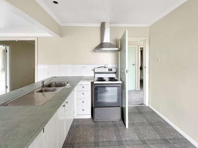 83 Surrey Road 1227_1