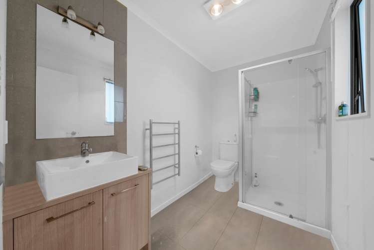 20 Lane Cameron Place Flat Bush_13