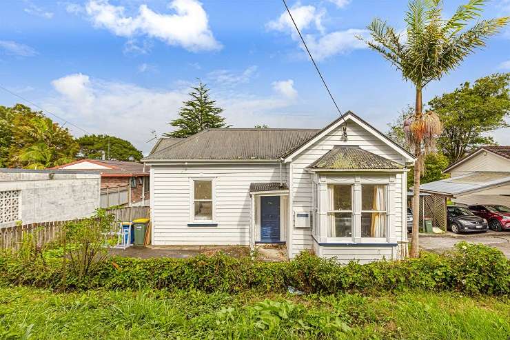 4/198 Don Buck Road, Massey, Auckland