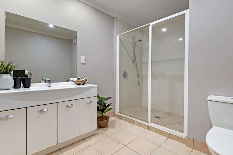 1/5 Monte Cassino Place Birkdale_12