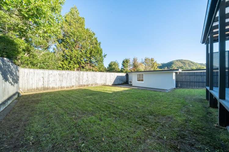 670 Main Road North Te Marua_20