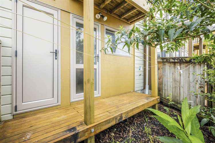 18/94 Glengarry Road Glen Eden_7