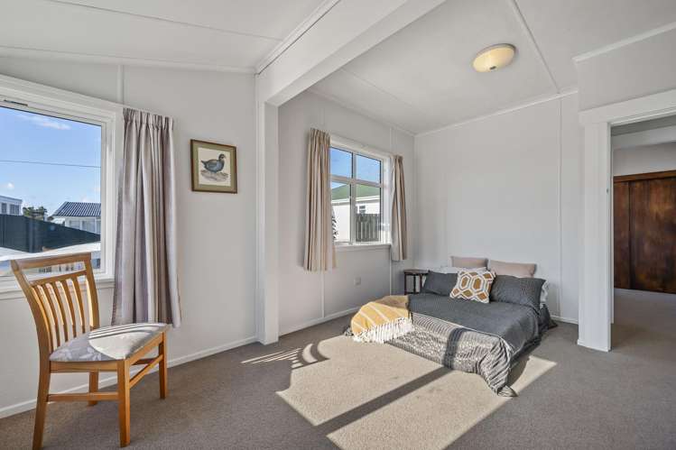 13 Retter Street Paparangi_12