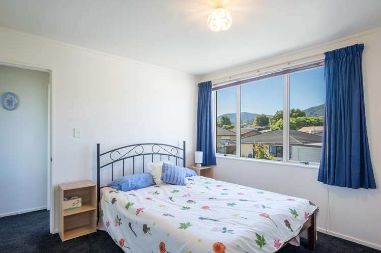 15 Aldinga Avenue Stoke_13