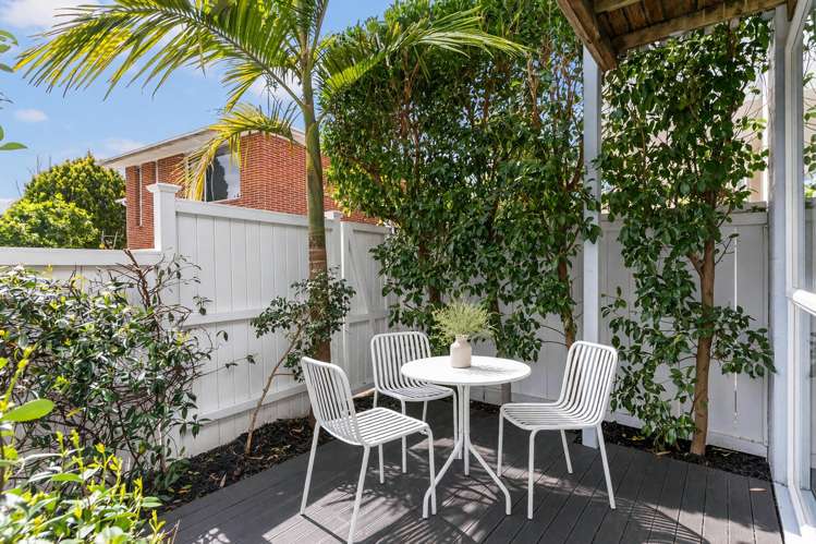 1/27 Don Croot Street Kingsland_6