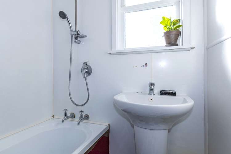 96 Grants Road Marchwiel_10