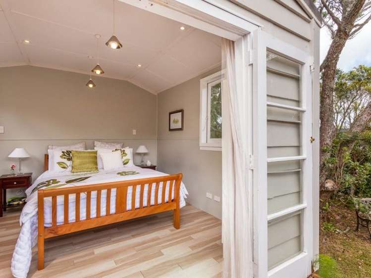 16 Park Hill Road Birkenhead_13