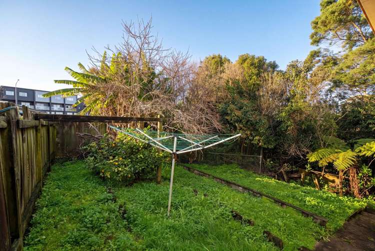 2/1 Claude Brookes Drive_5