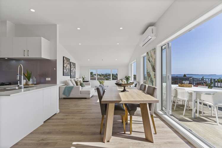 16 Paisley Street Mellons Bay_15