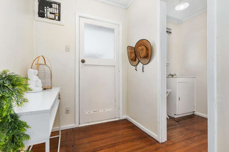 20 Fairford Street Bishopdale_16