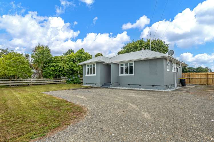 20 Roots Street West Feilding_11