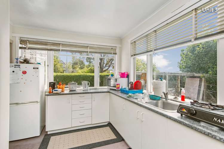 38 Botany Road Botany Downs_16