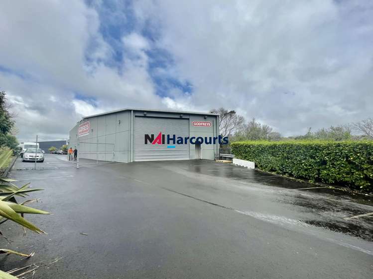 E/11 Link Drive Wairau Valley_13