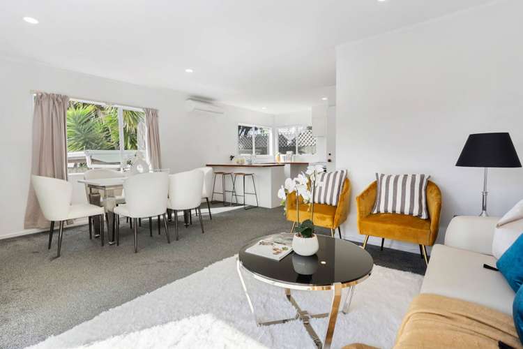 3/5 Fifth Avenue Mount Albert_2