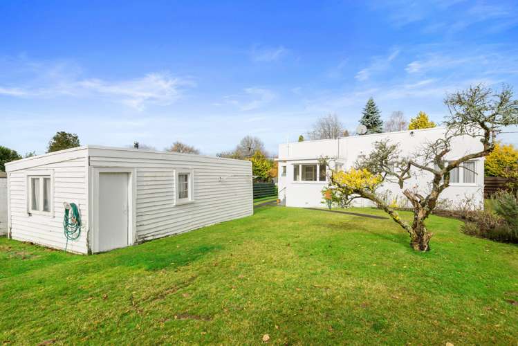 27 High Street Glenholme_14